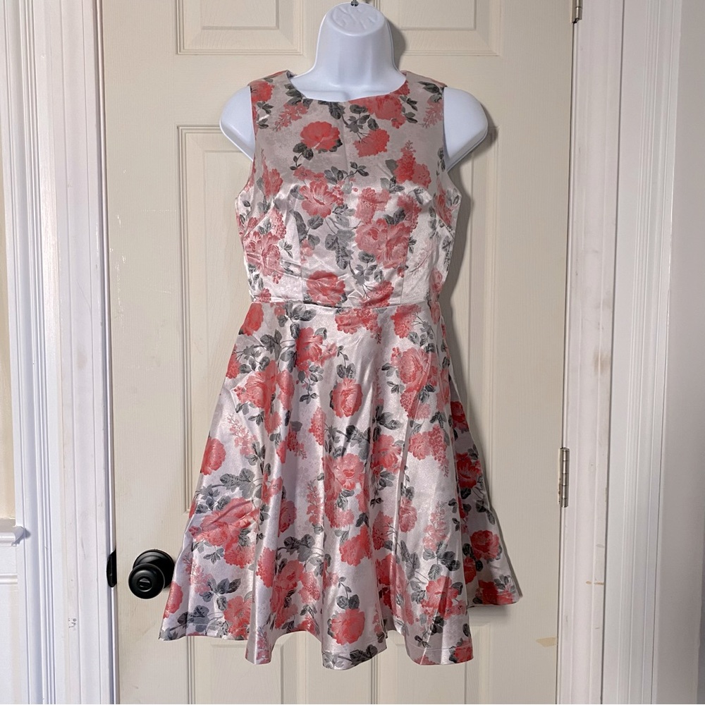 Fit and Flare Flower Dress - Size S Petite